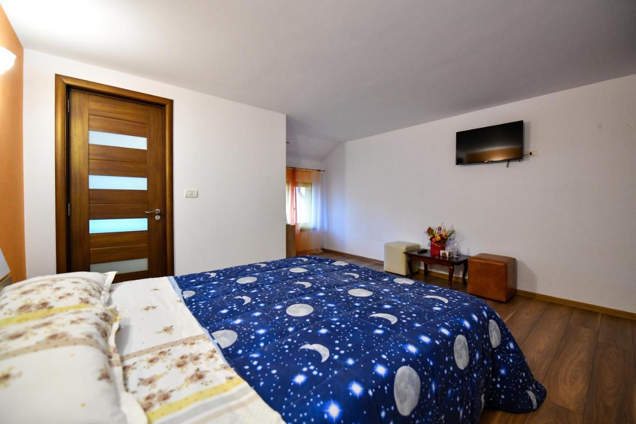Villa Castellino Târgu Ocna Exterior foto